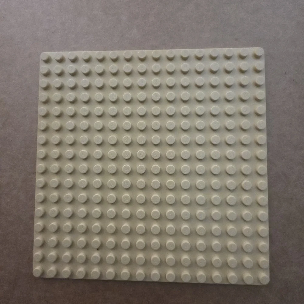LEGO 91405  Flat Plates  5 -  16x16 Plates 3 White 1 Green & 1 Tan Lot Of 5 Read